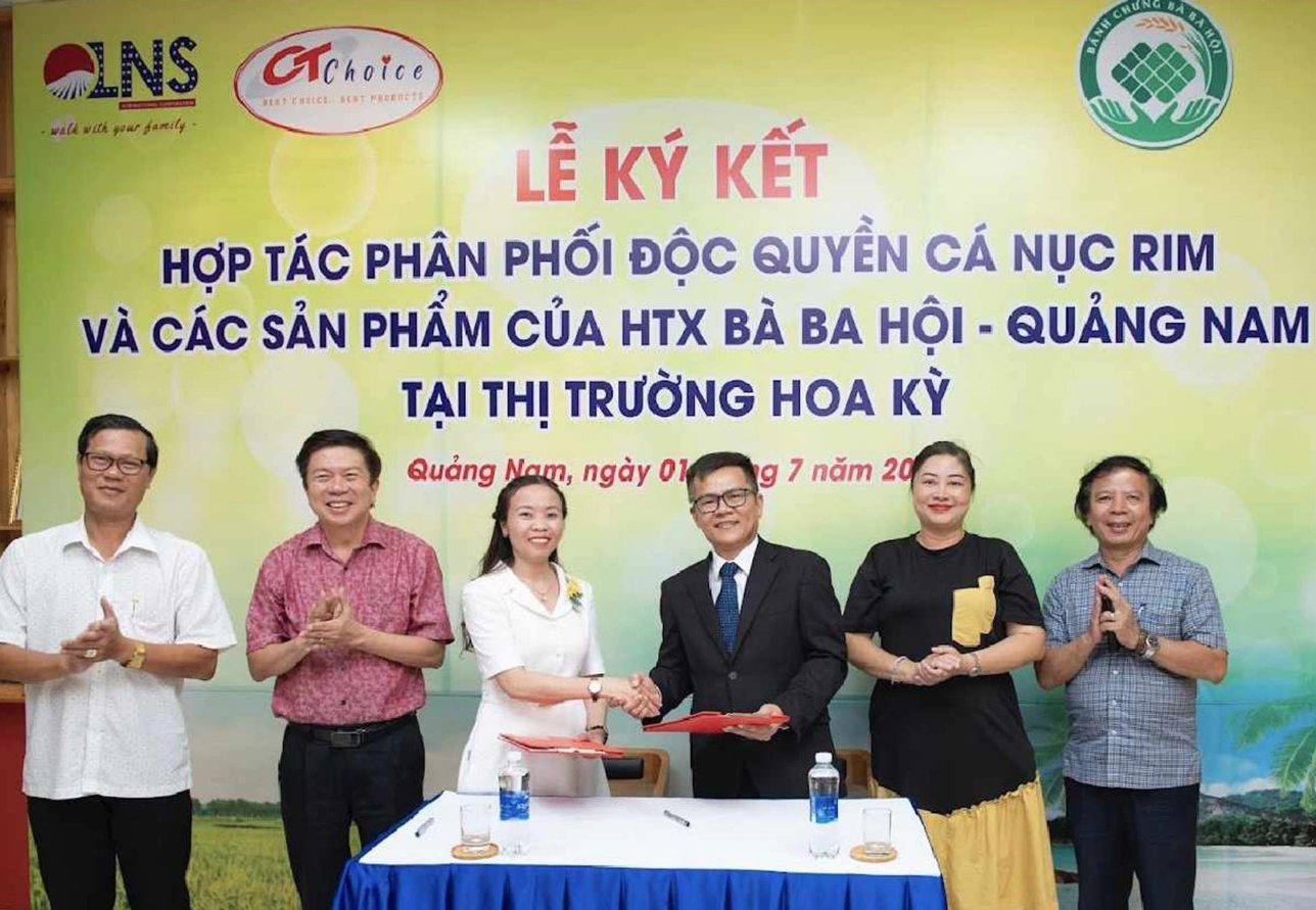 <em>Representatives from Ba Ba Hoi food processing cooperative and LNS International Corporation are pictured at the signing ceremony on July 1, 2023. Photo: </em>Supplied
