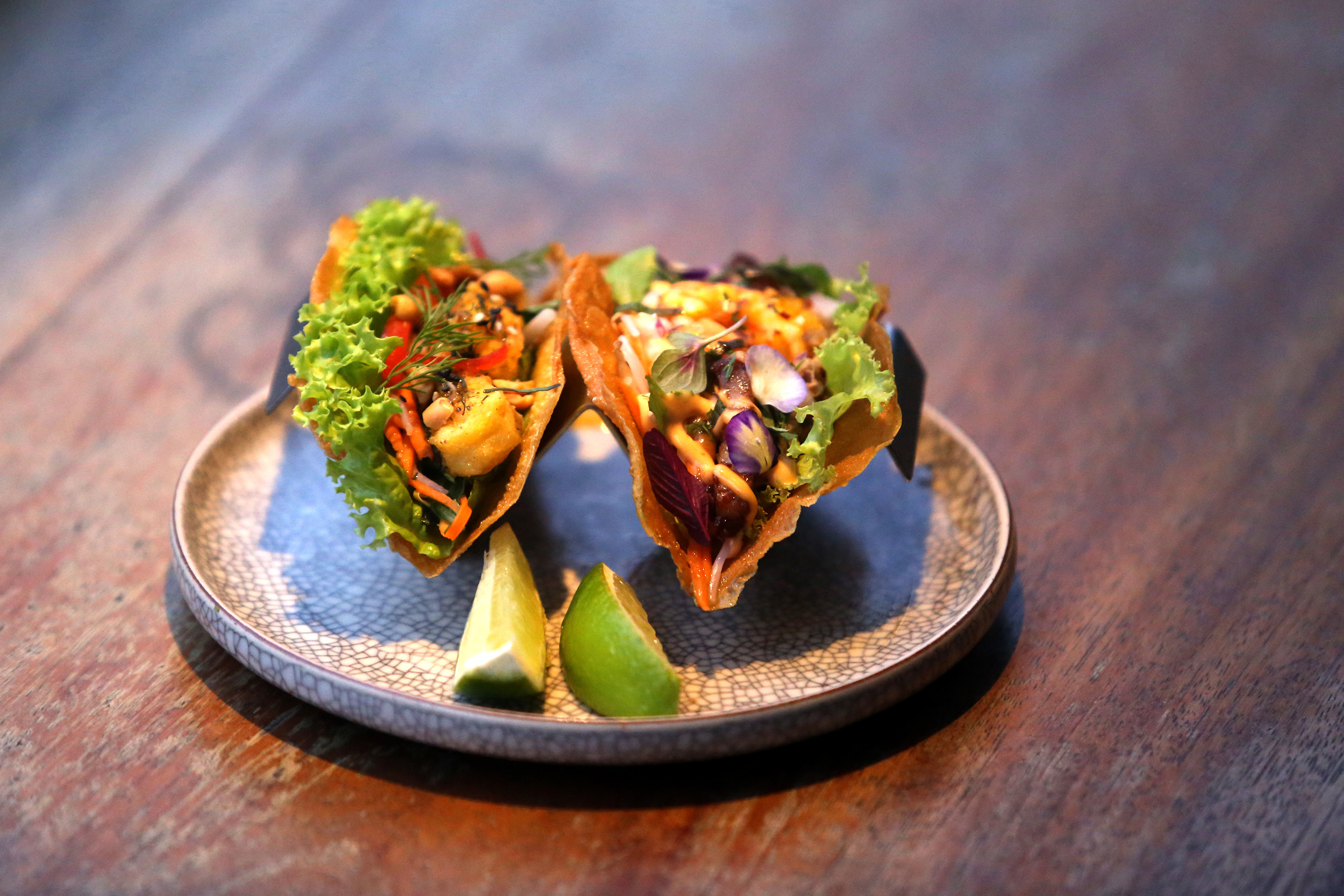 <em>Banh xeo tacos, a famous dish at Anan Saigon. Photo: </em>Gia Tien / Tuoi Tre