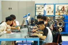 Top 5 Vietnamese Universities Retain Spots in QS World University Rankings 2024 Top 5 Vietnamese Universities Retain Spots in QS World University Rankings 2024