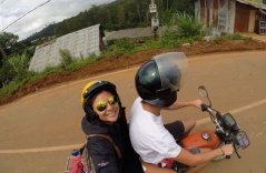 Love story of 2 foreigners created by traveling in Vietnam Love story of 2 foreigners created by traveling in Vietnam