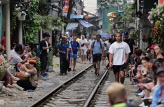Ho Chi Minh City has become a champion in terms of tourism revenue in the first-half with $3.39 billion, up 62% year-on-year Ho Chi Minh City has become a champion in terms of tourism revenue in the first-half with $3.39 billion, up 62% year-on-year