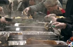 ‘It is not about self’: Volunteers help deliver hot meals to older Northeast Florida residents on Thanksgiving ‘It is not about self’: Volunteers help deliver hot meals to older Northeast Florida residents on Thanksgiving