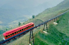 Sapa Mountain Climbing Train Sapa Mountain Climbing Train