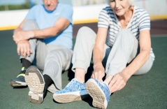5 Best Shoes for Elderly to Prevent Falls and Promote Safer Walking 5 Best Shoes for Elderly to Prevent Falls and Promote Safer Walking