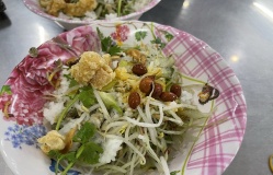 “Vietnamese street food is always good, isn't it?'