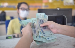 Vietnam Prime Minister calls for looser monetary policies to fuel growth