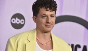 Charlie Puth will play at the Vietnam Festival the following month.