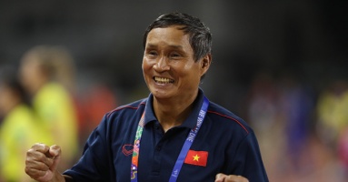 Profile of the coach who made history with the Vietnamese women's football team