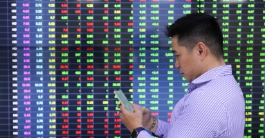 VN-Index rise 0.58%, international investors break a four-session buying streak