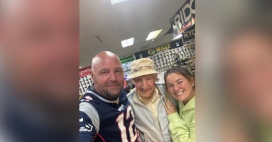 Woman surprises 91-year-old veteran with viral fundraiser, raising over $446K